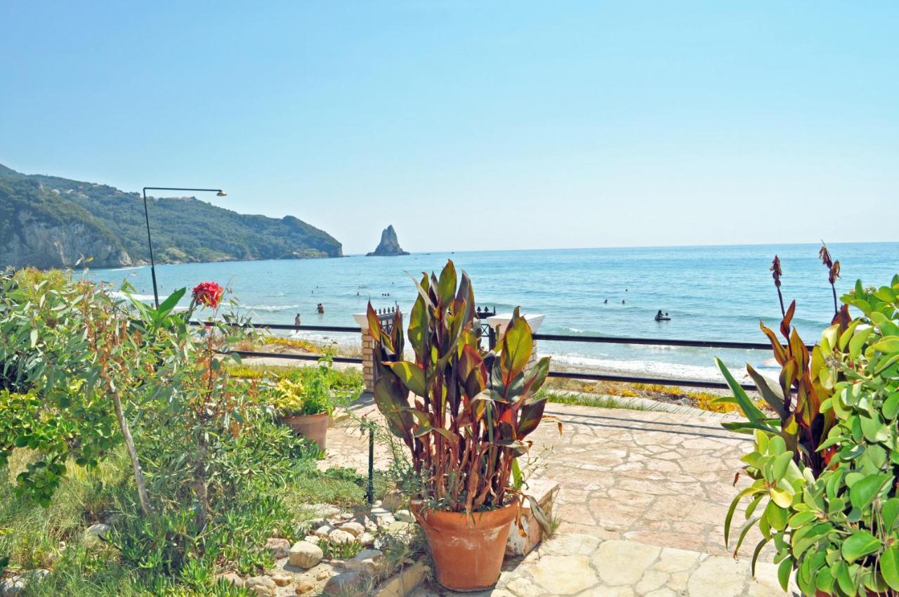 Beach House Yannis 3 In Agios Gordios Beach On Corfu Екстериор снимка